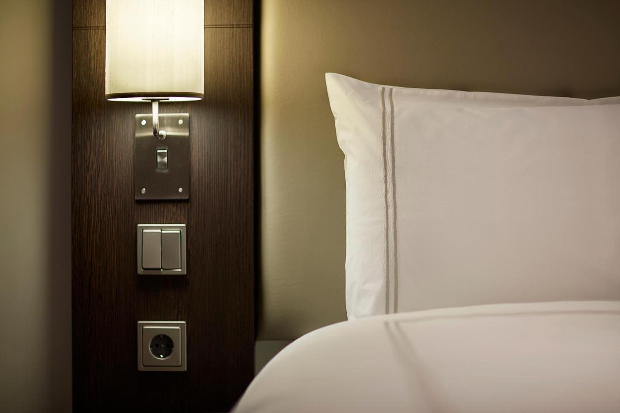 Premier Inn Hamburg City Millerntor Exterior photo