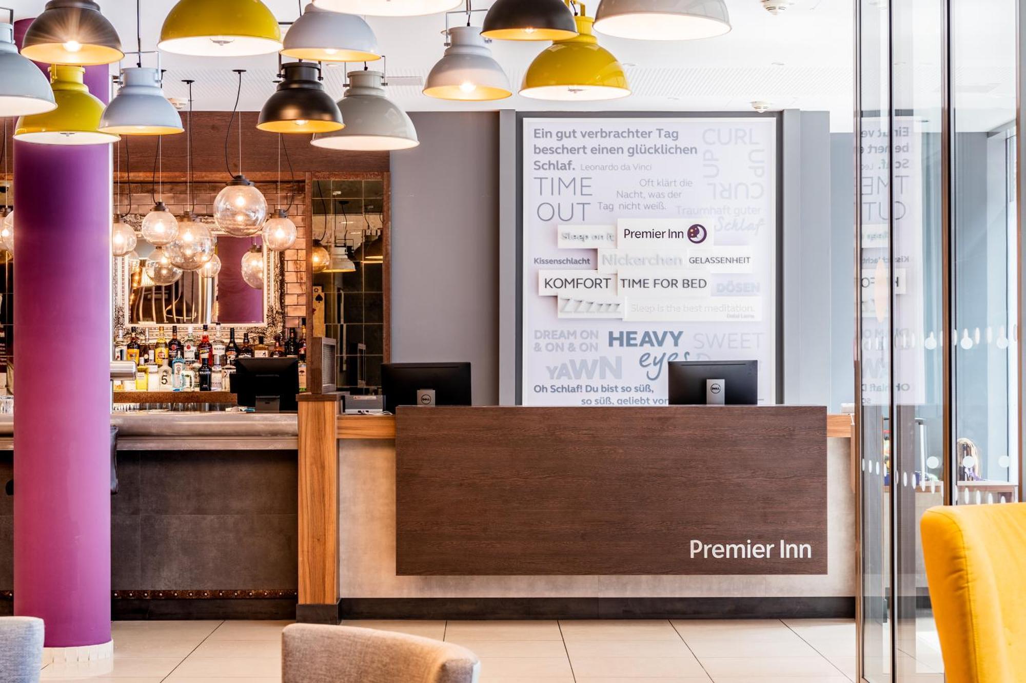 Premier Inn Hamburg City Millerntor Exterior photo